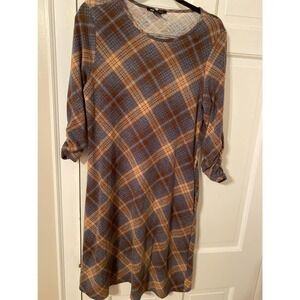 Robert Louis dress